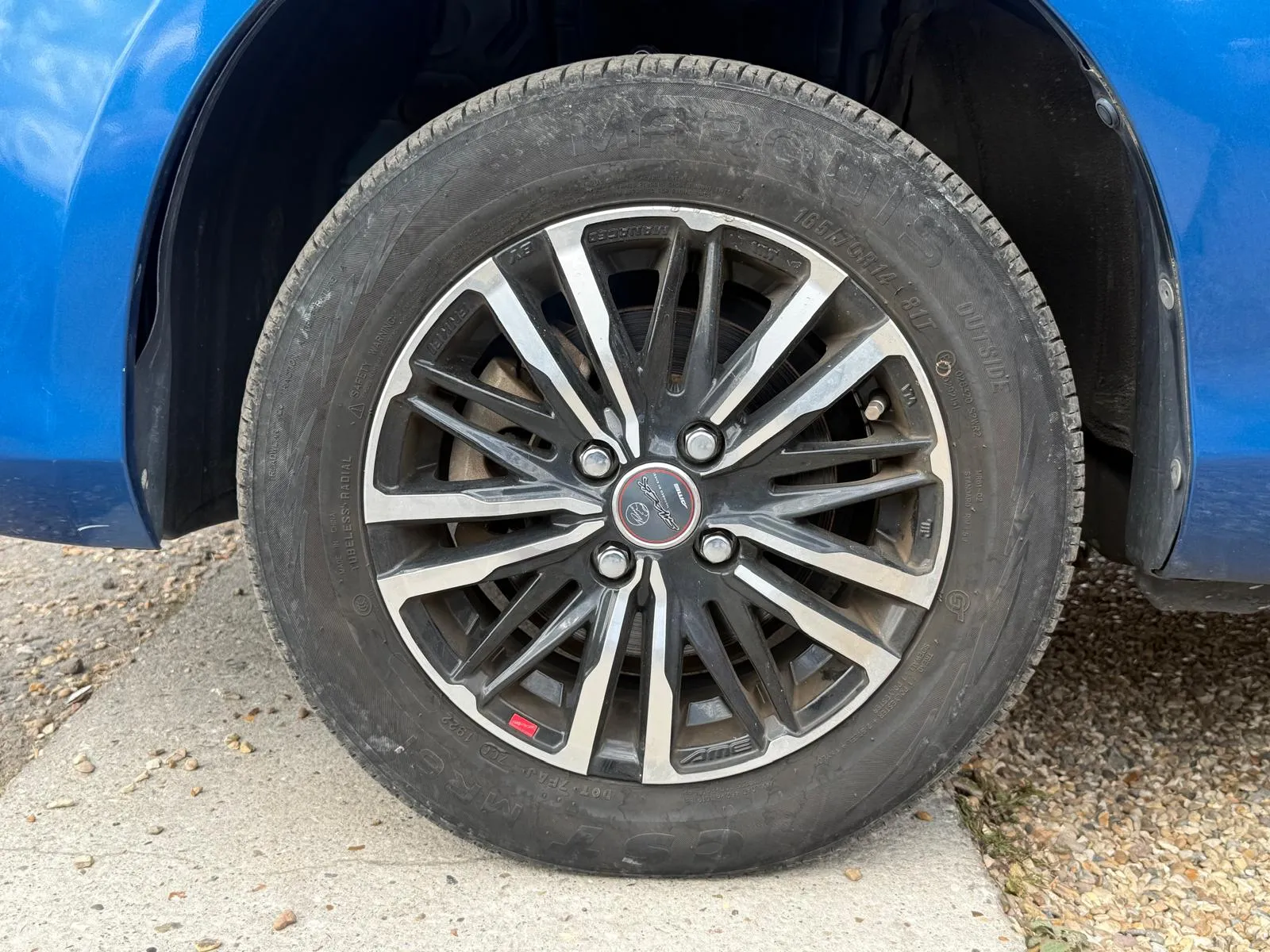 vehicle-media-38